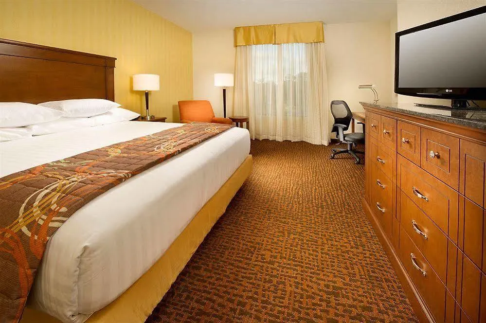 Drury Inn And Suites Denver Central Park 3*,  United States
